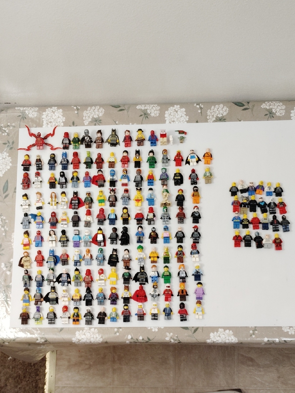 139 ! Lego Mini Figures Complete! Mismatched Bundle!